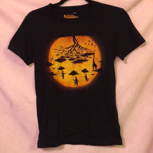 1st Edition “Sees the Day” whimsical sunset tee - Picture 2 of 3